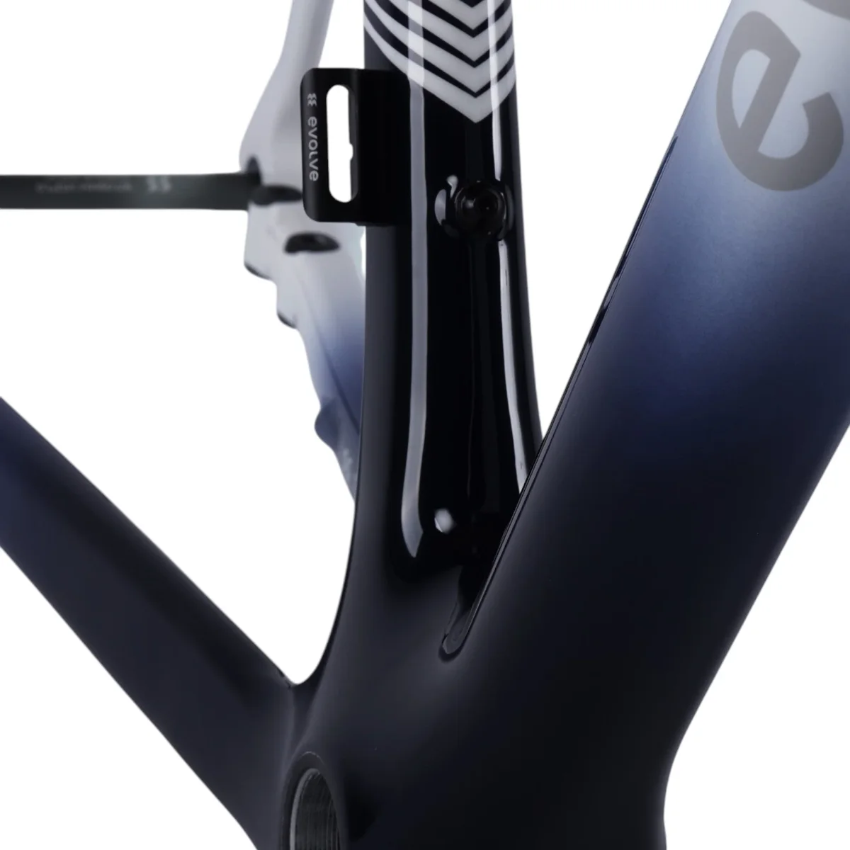 EVOLVE CIMA NAVY WHITE Telaio e Manubrio carbonio 650Gr - immagine 6