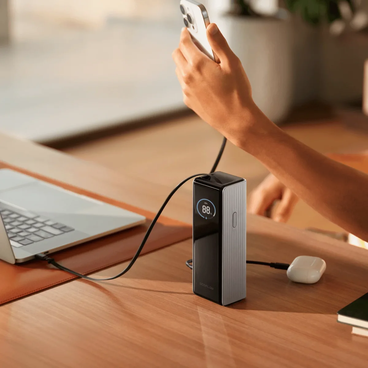 Power bank EcoFlow RAPID (25.000 mAh, 170 W, cavi retrattili integrati da 100 W) - immagine 6
